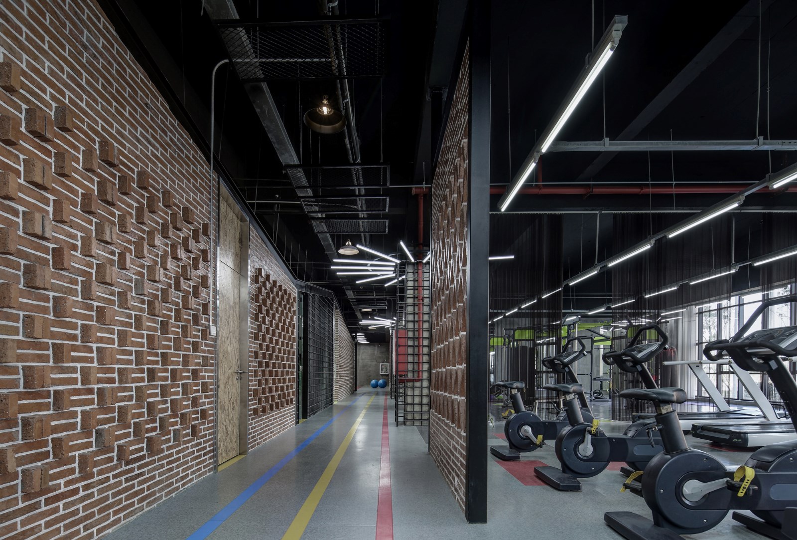 上海建橋?qū)W院健身夢工廠-學(xué)院派·健身夢工廠