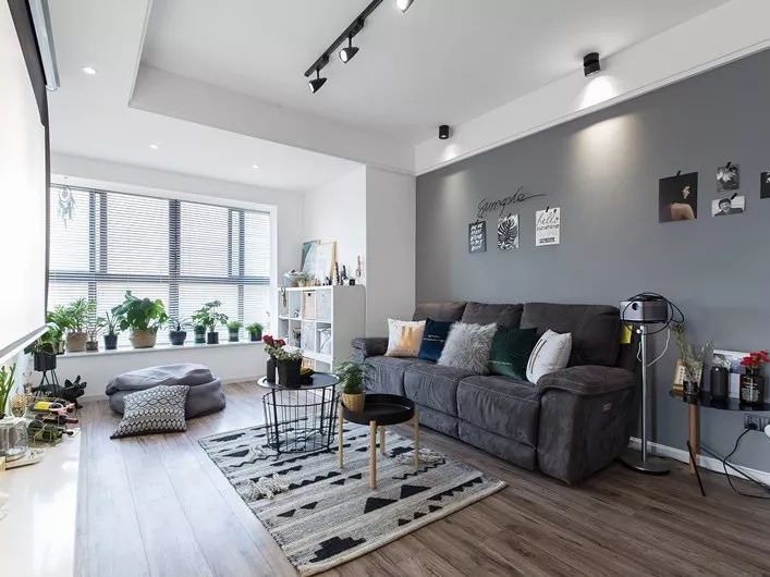 75m²自由寫意的loft婚房，2房改1房，多出1個衣帽間
